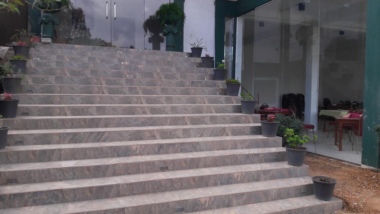 نوفارا إيلِيا Grand View Hotel المظهر الخارجي الصورة